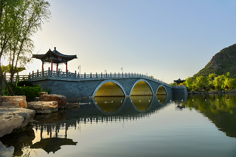 濟(jì)南華山洼濕地公園崇正橋、煙雨橋